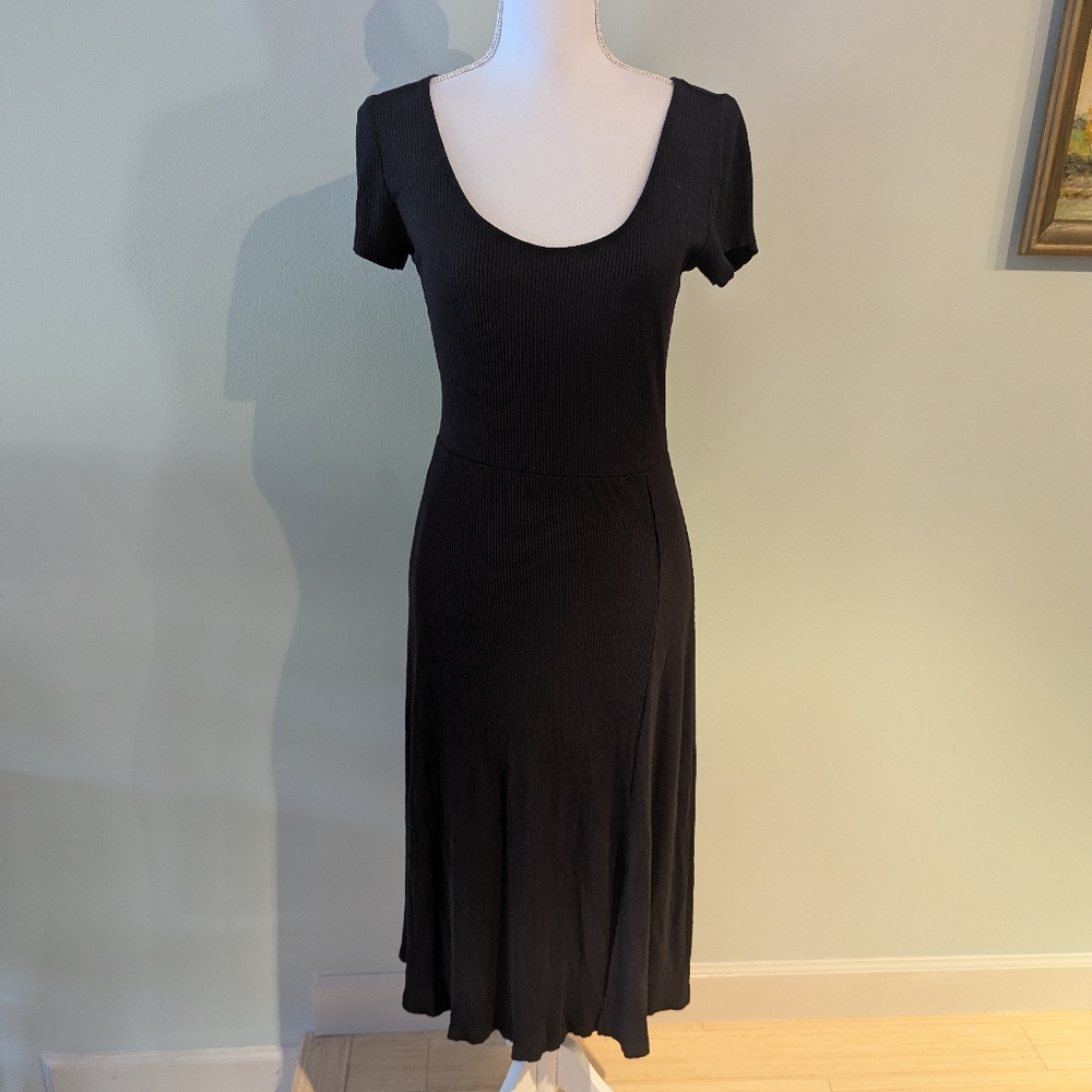 Ann Taylor LOFT Ribbed Knit Midi Dress Size XS Fitted Black Short Sleeve 165